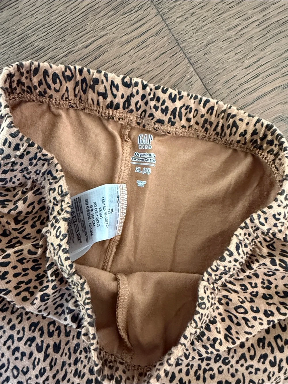 ⚡️GAP Leopard Print Leggings - Tan & Black